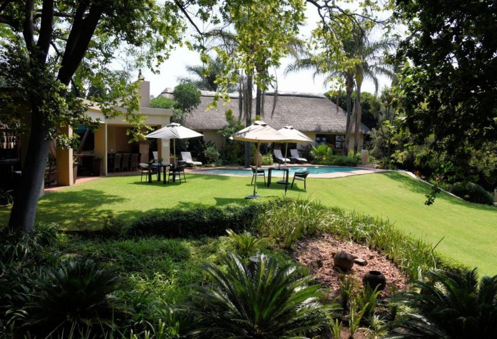 Lourie Lodge Sandton Exterior photo