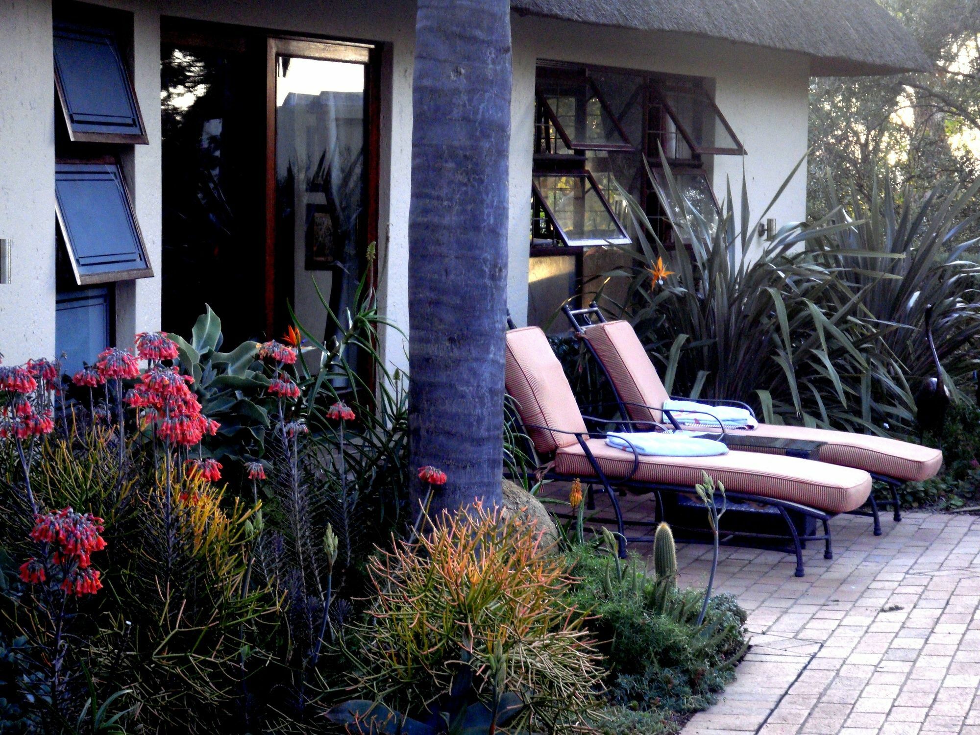 Lourie Lodge Sandton Exterior photo