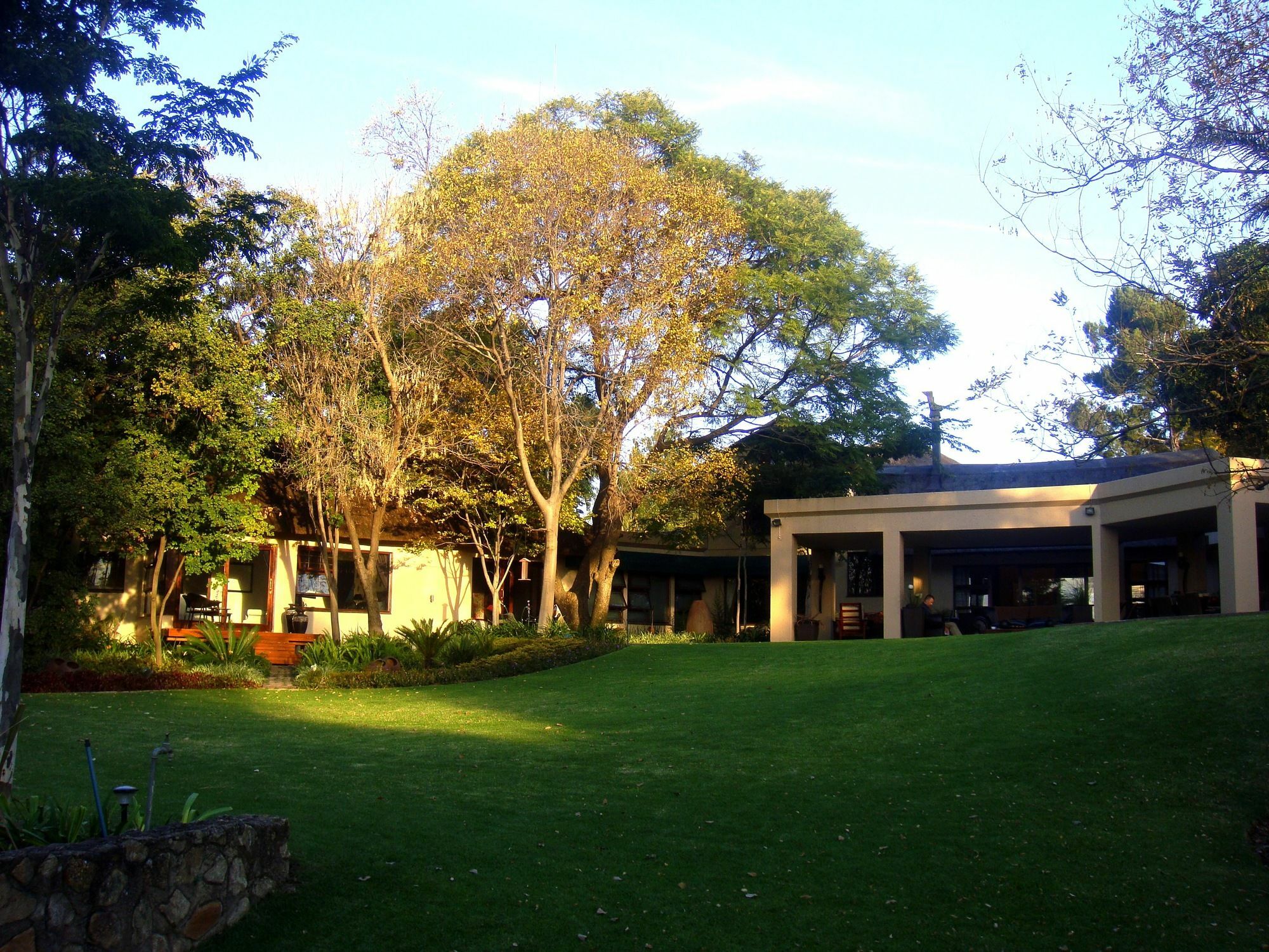 Lourie Lodge Sandton Exterior photo